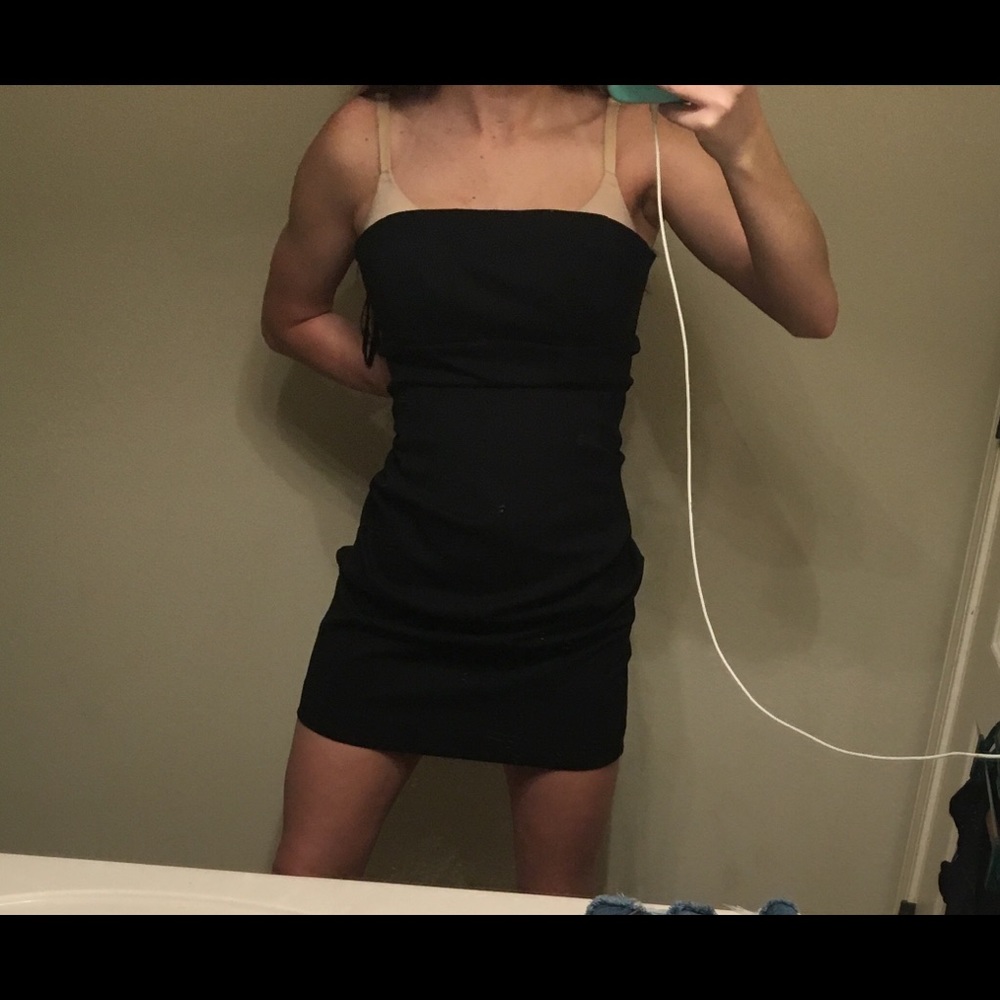 Express dress - Picture 3 of 3
